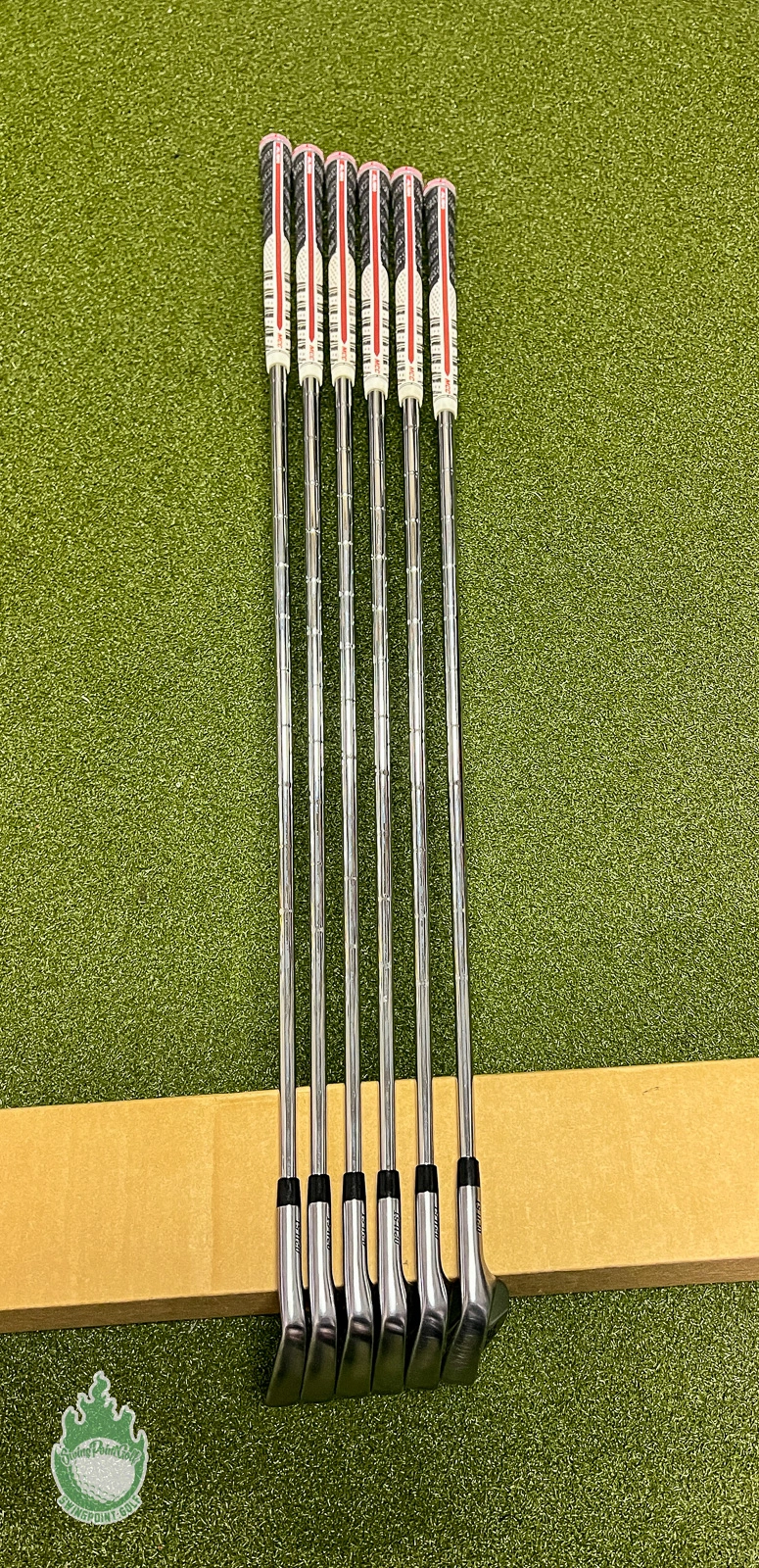 Used RH PXG 0211ST 3X Forged Irons 5-PW KBS Tour 130g X-Stiff Steel Golf Set 10 Used RH PXG 0211ST 3X Forged Irons 5-PW KBS Tour 130g X-Stiff Steel Golf Set - Image 10